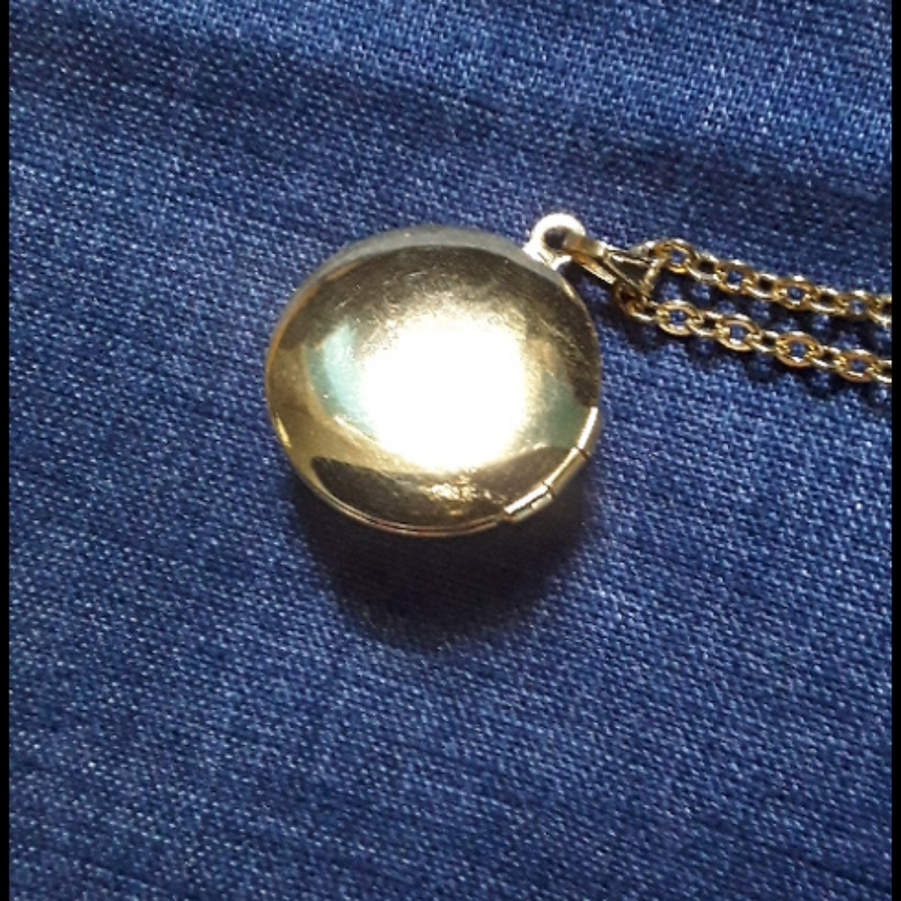 Vintage N.R. Pink Rhinestone Locket - Picture 6 of 6